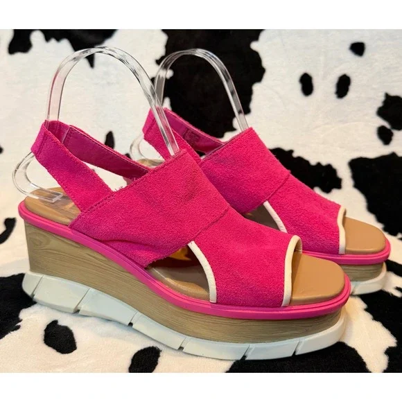 Sorel Joanie III Slingback Wedge Sandal in Fuchsia Fizz/Chalk Women's Size 8 - Picture 2 of 9